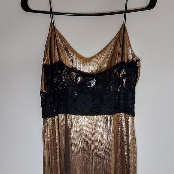 NWT Boohoo Night Metallic Gold Stretch Dress - Picture 7 of 11